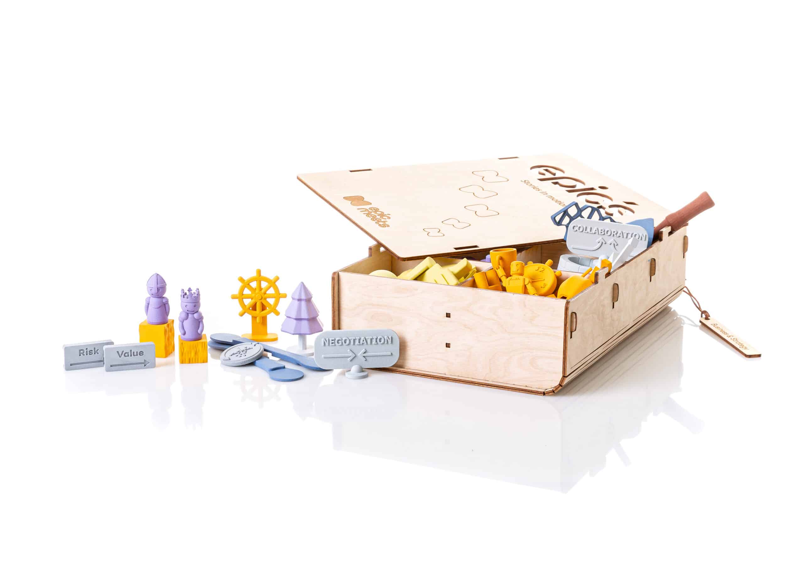 Image of a box with 3D printed characters like a sun, cat, turtle and people from Epicmeets